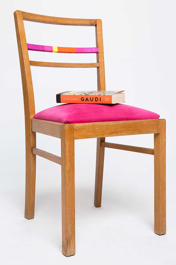 Dopasuj oparcie krzesła do kolorystyki wnętrza