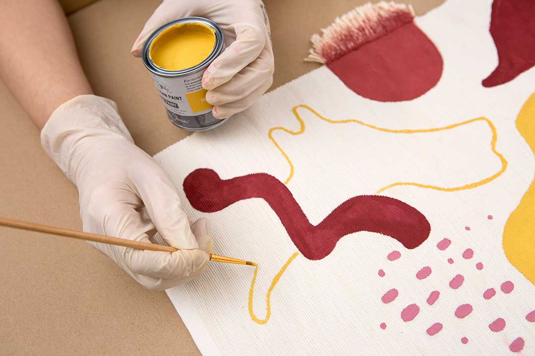Żyj pięknie - Ozdób podkładkę na stół farbami Chalk Paint™ od Annie Sloan