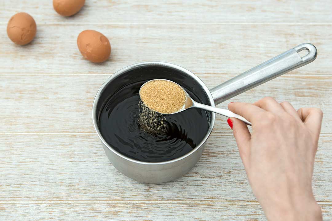 Przygotuj chińskie jajka marmurkowe