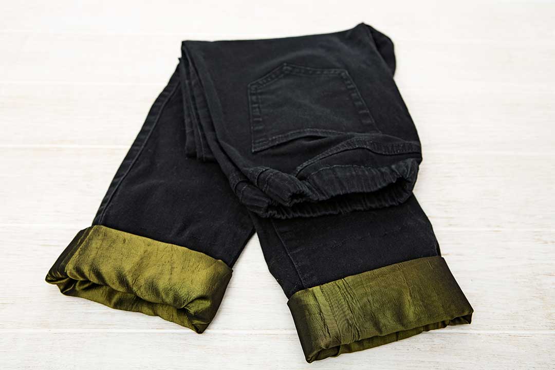 Żyj pięknie - Ozdób spodnie kontrastowymi mankietami