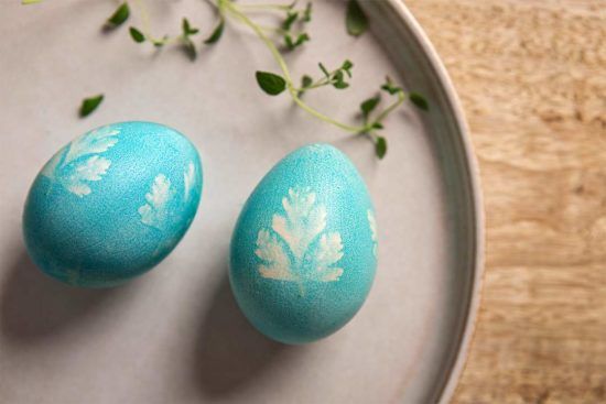 Żyj pięknie - Roślinne motywy na wielkanocnych jajkach