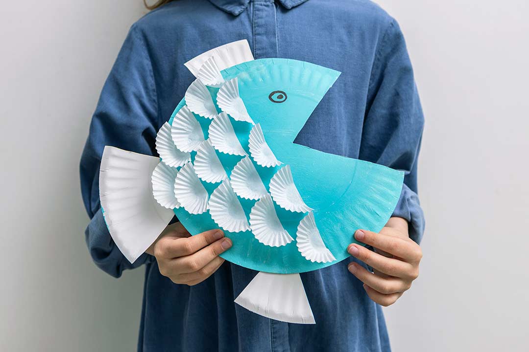 Żyj pięknie - Rybka z papierowych talerzyków